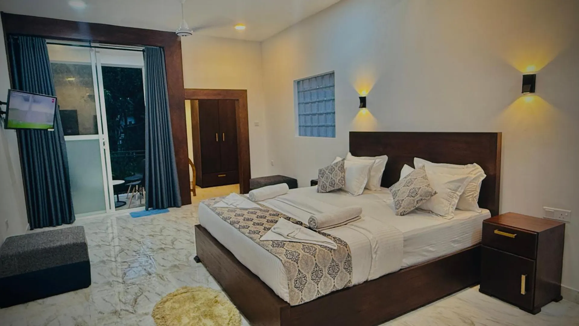 Aloe Transit Hotel Katunayake Bed & Breakfast