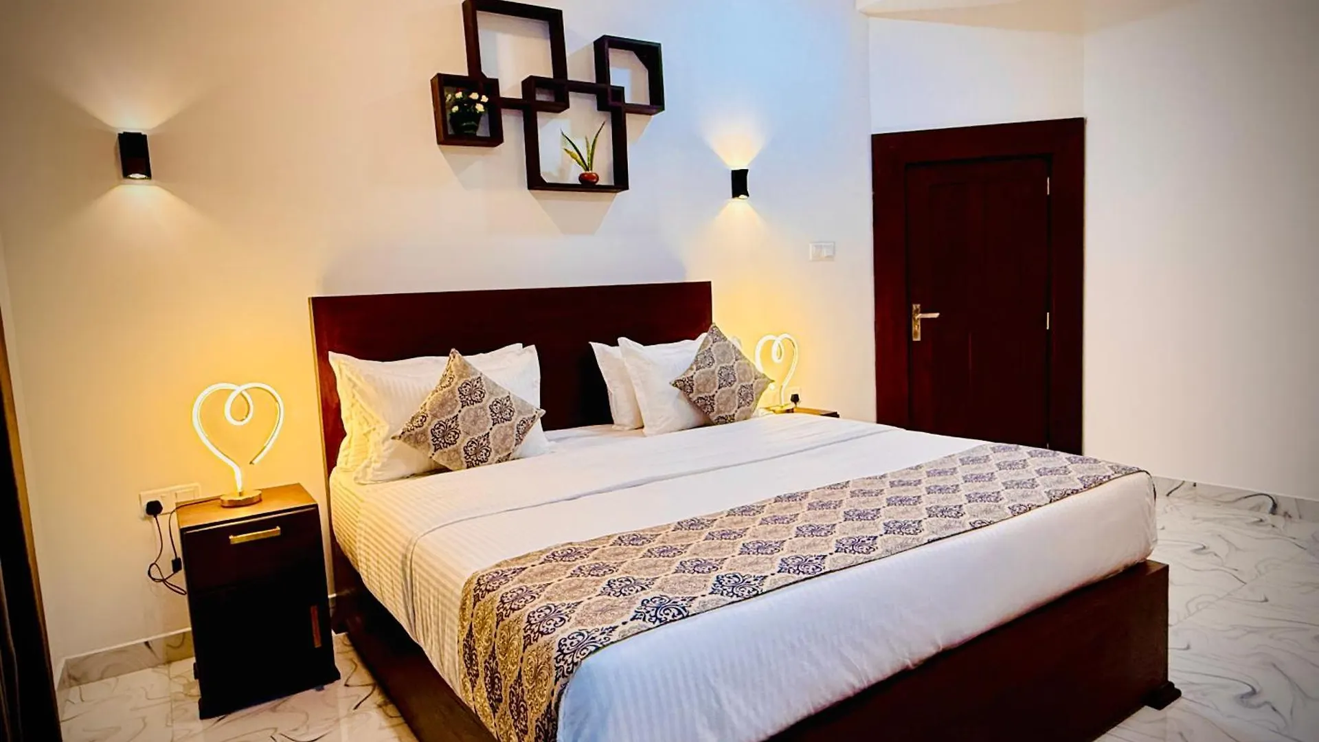 Aloe Transit Hotel Katunayake